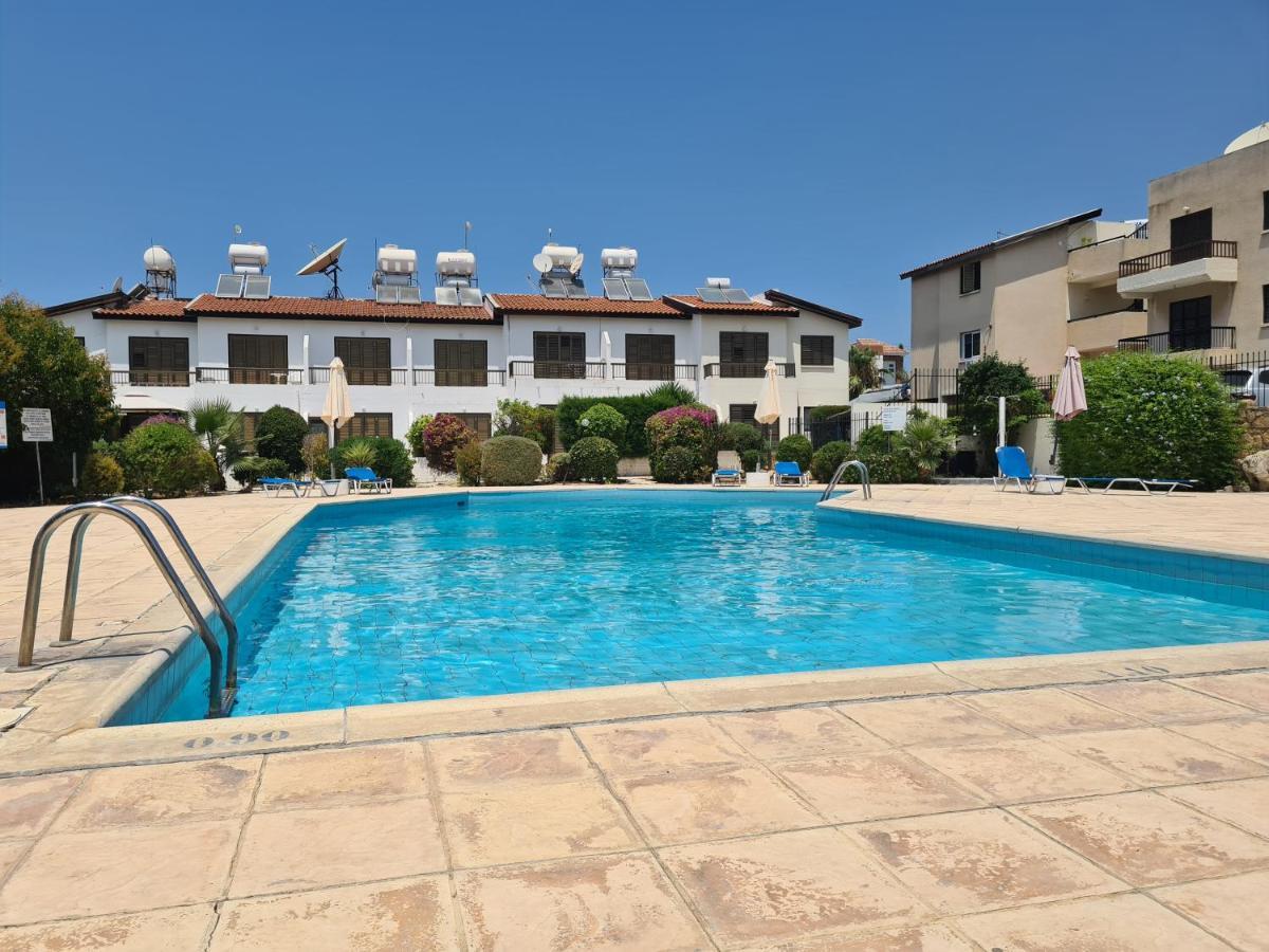 Natalia'S Townhouse, Margarita Gardens 003 Villa Paphos Kültér fotó