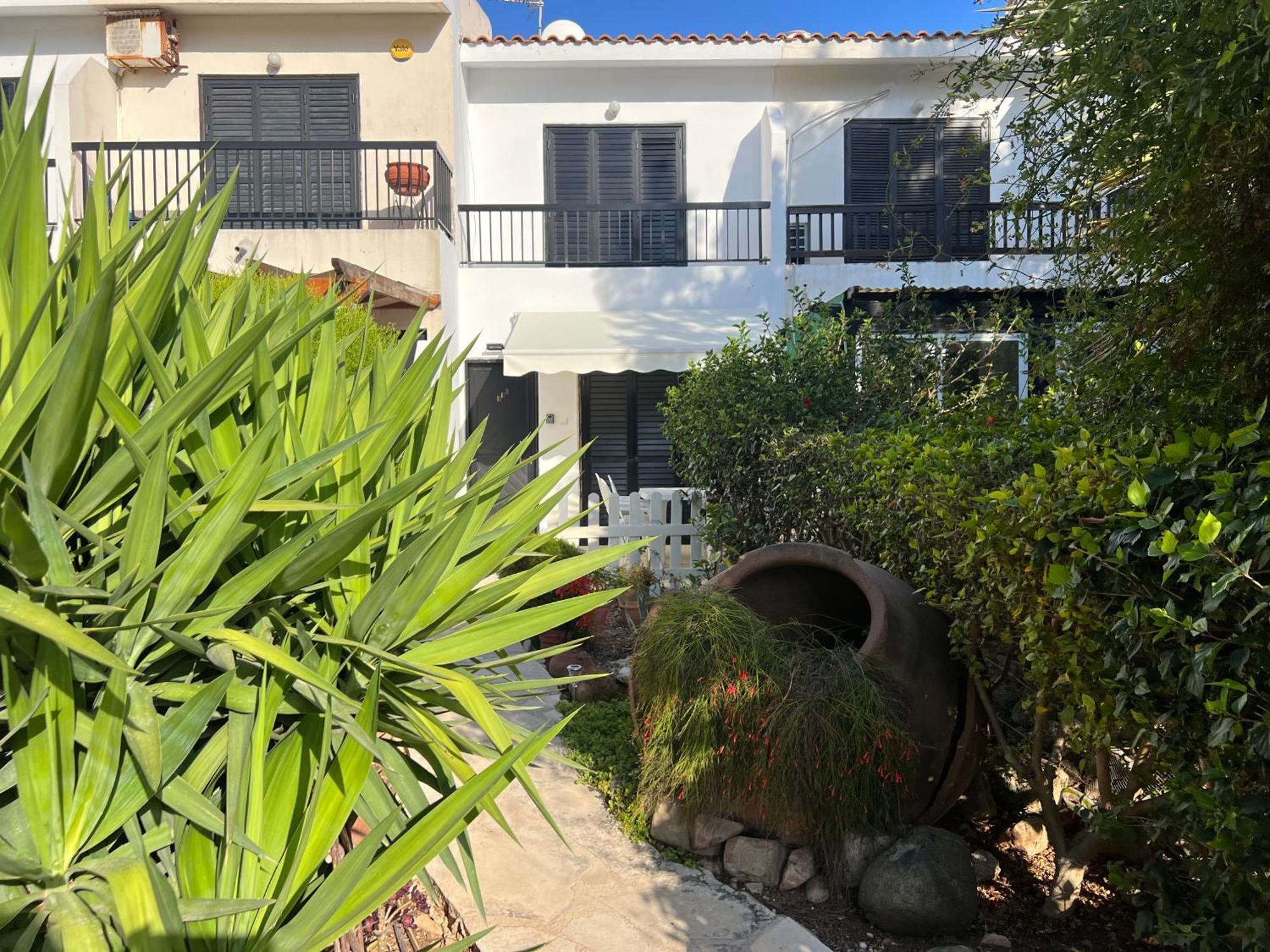 Natalia'S Townhouse, Margarita Gardens 003 Villa Paphos Kültér fotó