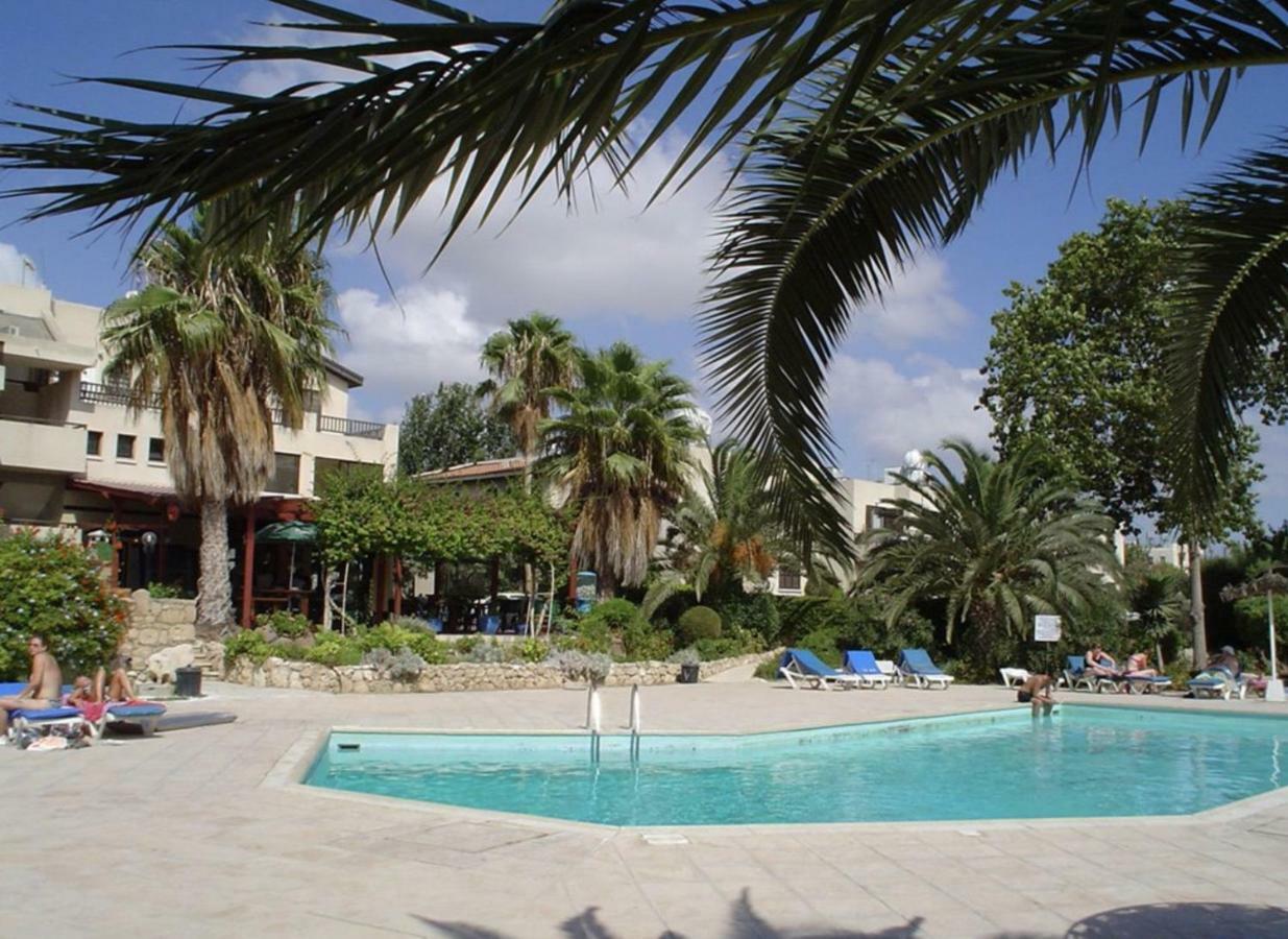 Natalia'S Townhouse, Margarita Gardens 003 Villa Paphos Kültér fotó